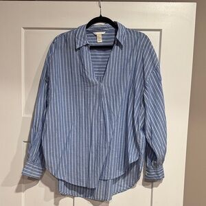 H&M Striped Blue and White Top